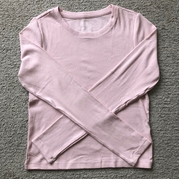 GAP T-shirt.NWOT. - Picture 1 of 2